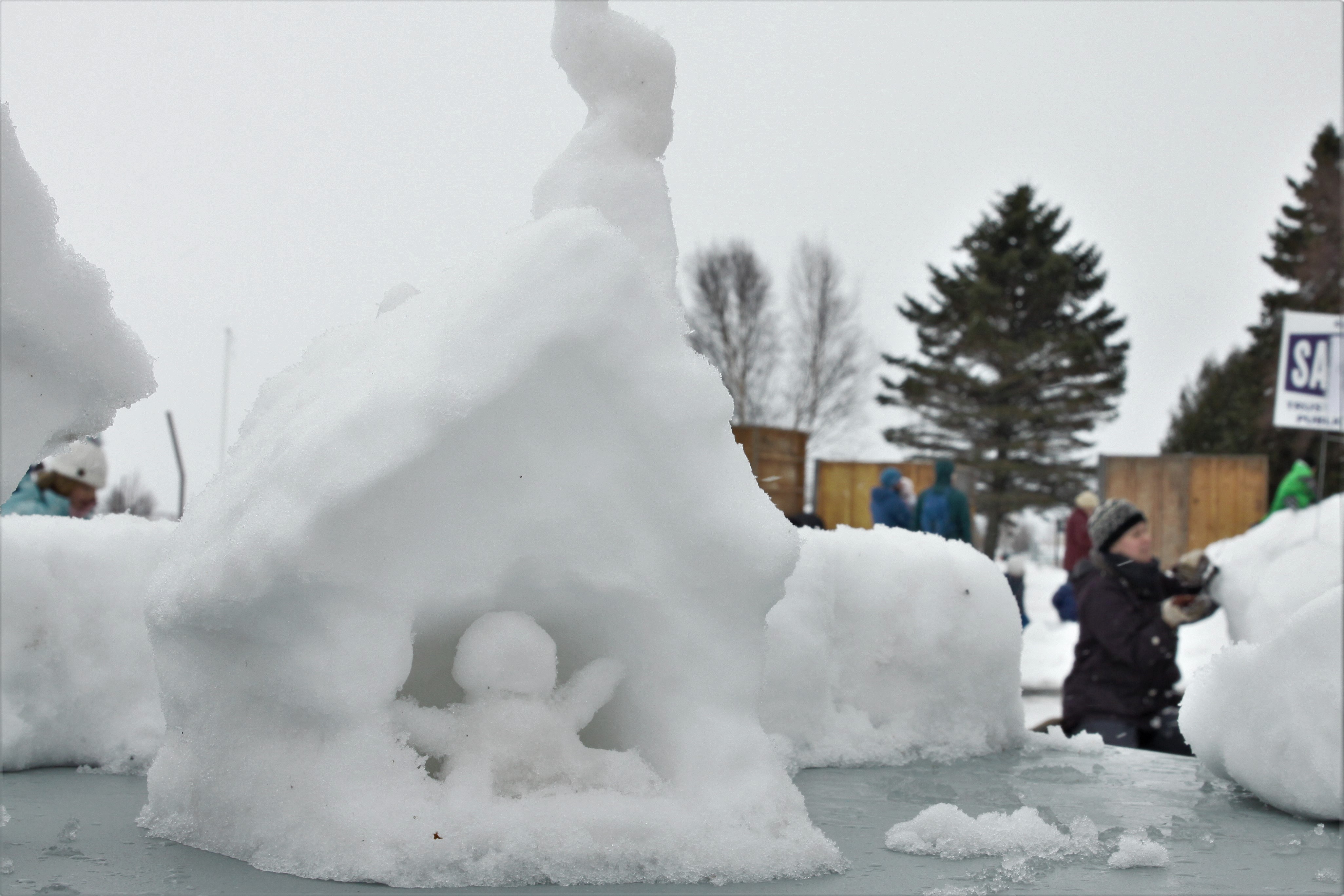 Artist Carves Life-Size Ford Bronco out of Snow