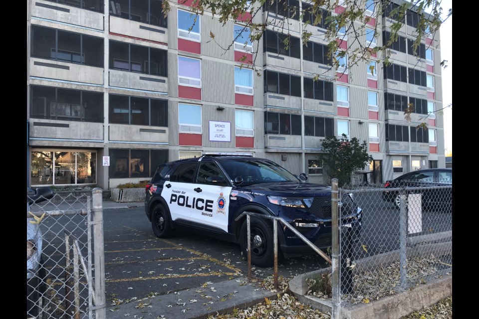 Police were on the scene of a homicide at an Amelia Street residence on Nov. 4, 2021. (Doug Diaczuk, TBNewswatch)