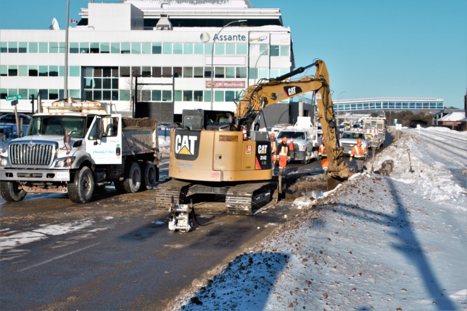 A water main break closed a section of Water Street to traffic Monday. (Photos by Ian Kaufman, TBNewswatch)