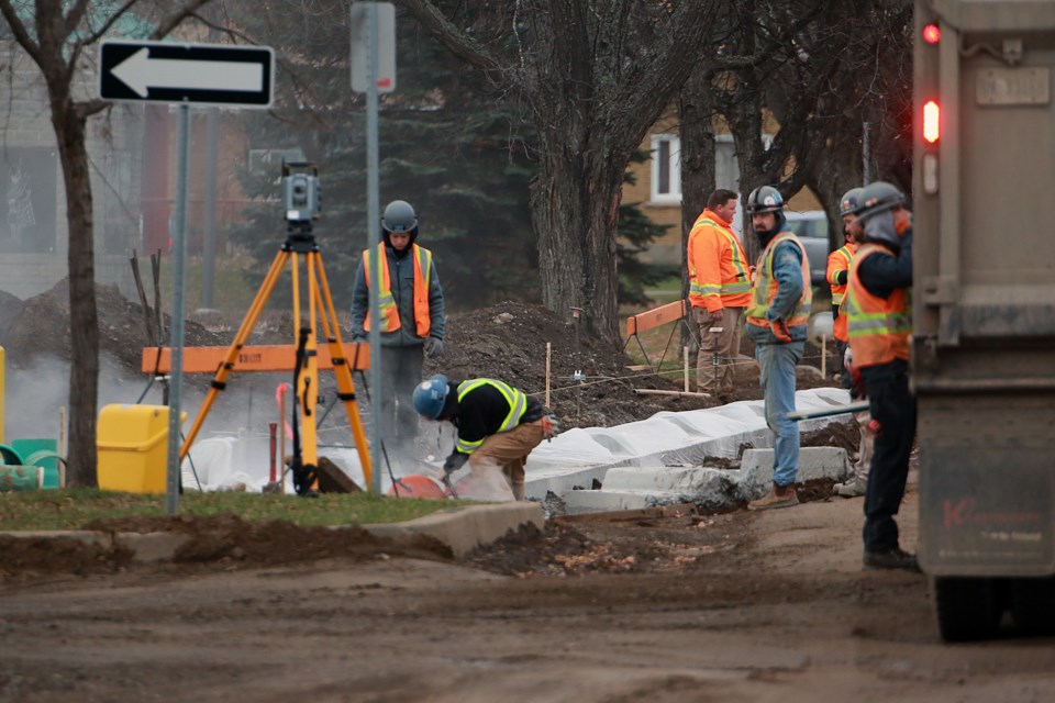 legion-track-drive-construction-1