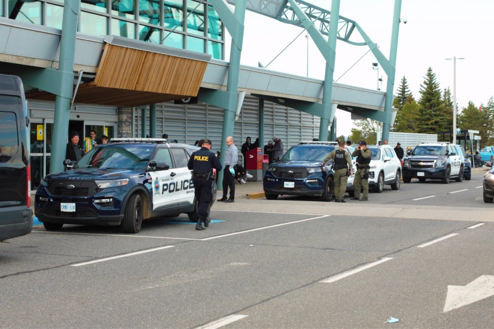 Police responded to reports of a suspicious package at the Thunder Bay Airport on Thursday afternoon. (Ian Kaufman, TBnewswatch)