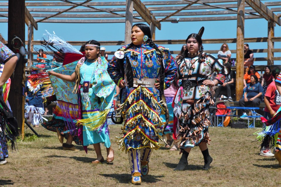 Hundreds gathered on Anemki Wajiw, also known as Mount McKay, to celebrate National Indigenous People's Day on Wednesday. (Ian Kaufman, TBnewswatch)