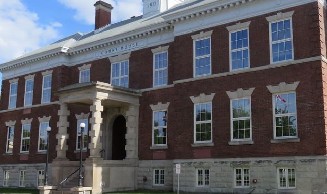 fort-frances-courthouse