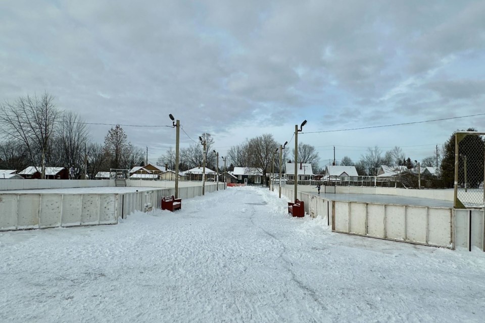 thunder-bay-outdoor-rink