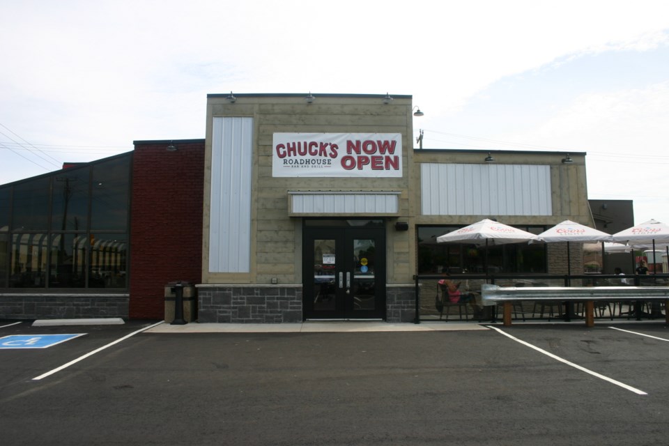 chucksroadhouse2