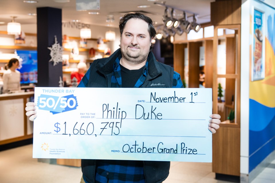 philip-duke-of-thunder-bay-wins-1660795-grand-prize-in-october-5050-draw