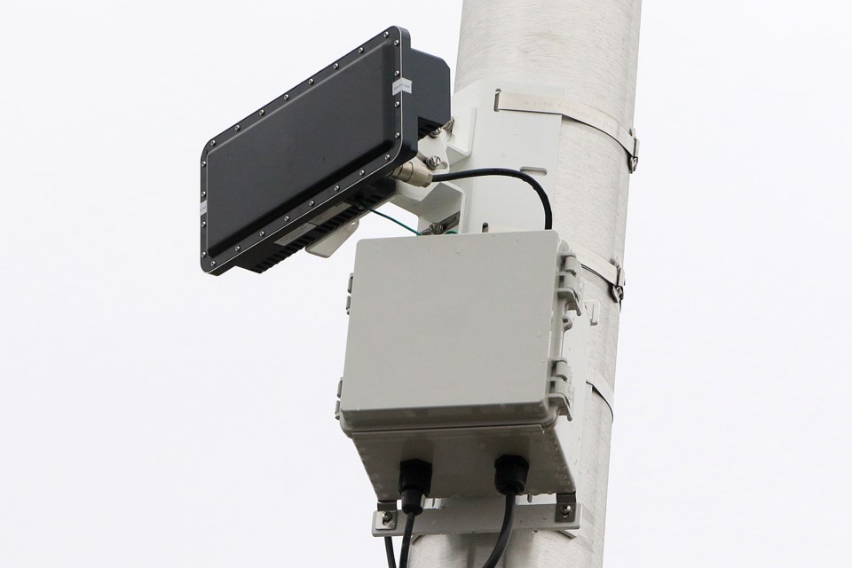 Radar vehicle detection devices have been installed along several east-west routes in Thunder Bay, and are currently operational at the Habour Expressway intersections at Balmoral Street and Memorial Avenue. (Leith Dunick, tbnewswatch.com)