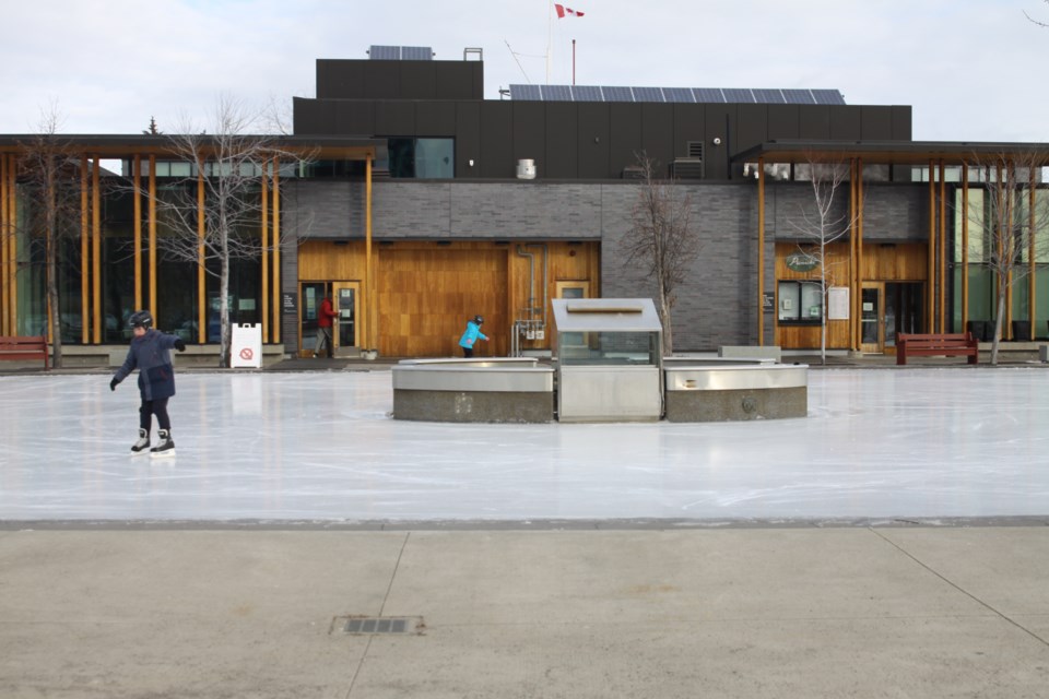 Prince Arthur Landing skating rink