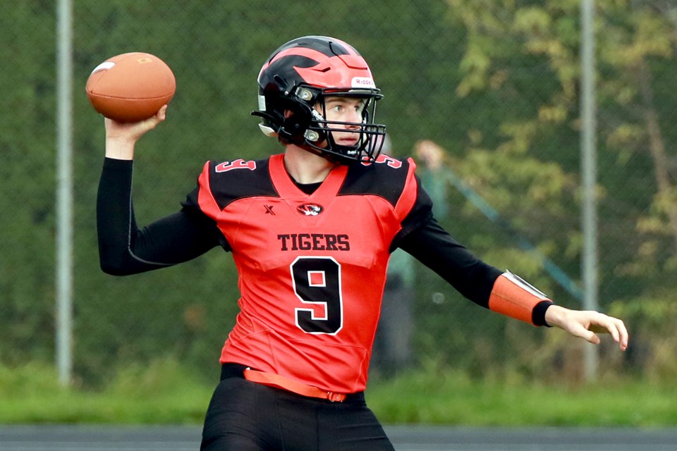 Westage quarterback Graham Deans steps back to throw against the Superior Collegiate Gryphons on Thursday, Oct. 12, 2023 at Fort William Stadium. (Leith Dunick, tbnewswatch.com)