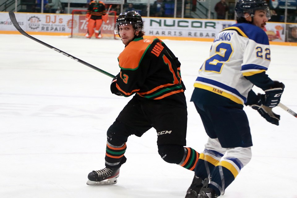 UQTR's Simon Lafrance (left) had a hat trick on Friday, Nov. 24, 2023 to lead the Patriotes past Lakehead 6-3 at Fort William Gardens. (Leith Dunick, tbnewswatch.com)