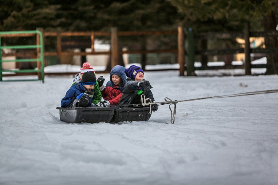 winter-play-outside