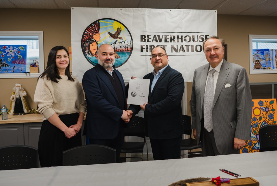 2024-12-17-agnicoeagle-beaverhousefirstnation-signing-agreement