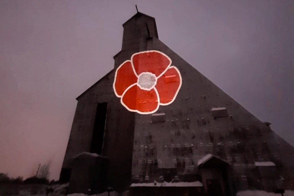 2024-12-11-poppy-on-headframe