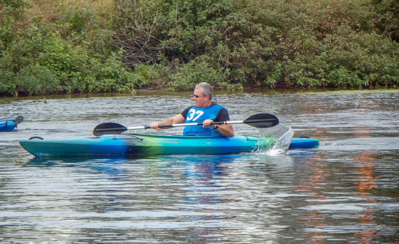 2018-08-26 Rick D. crossing the finish line  Kayak 2018 JMassie