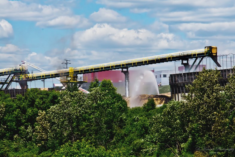 Thick Smoke Pours From Sawmill Fire (photos Added) - Timminstoday.com