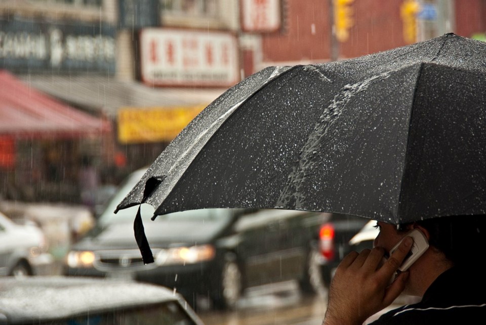 03042025-rain-chinatown