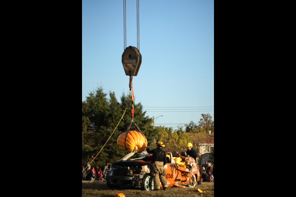 The Smoky Lake Fire Department were on scene to assist with the unmissable pumpkin drop which drew massive crowds of onlookers.                            