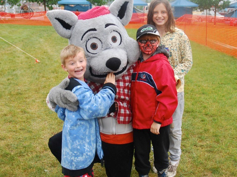 Donovan Stubley, Timmy Fitzsimmons and Rayannan Stubley got an introduction to festival mascot Athabasca Dick at the River Rats Festival last weekend.