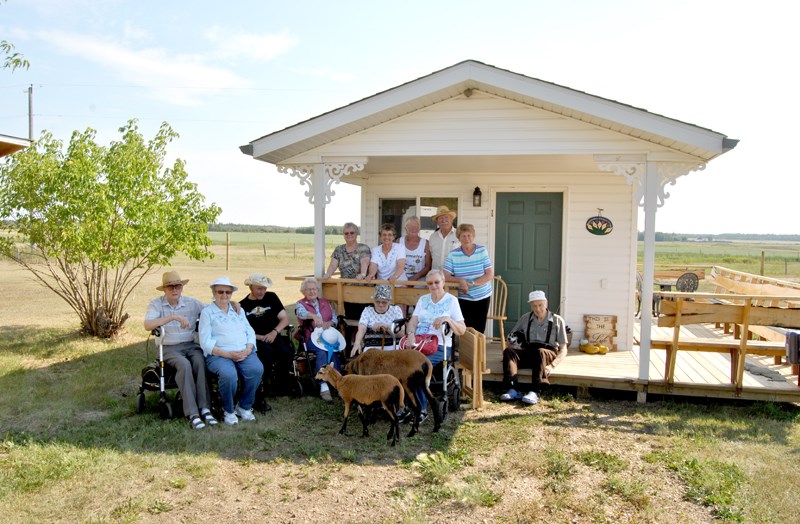 The residents of Hillcrest Seniors Lodge concluded their tour by enjoying some refreshments in front of the Mackenzie House.