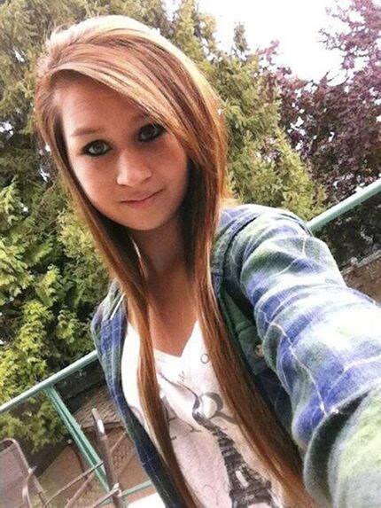 Cute Barely Legal Teens Selfie - Explicit images of Amanda Todd were shared on porn site, court hears -  RMOutlook.com