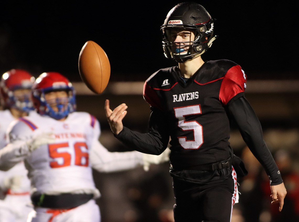 Port Coquitlam's Terry Fox Ravens lose 2021 AAA football final - Tri-City  News