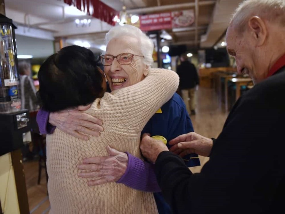 99-year-old-bowler2-jpg