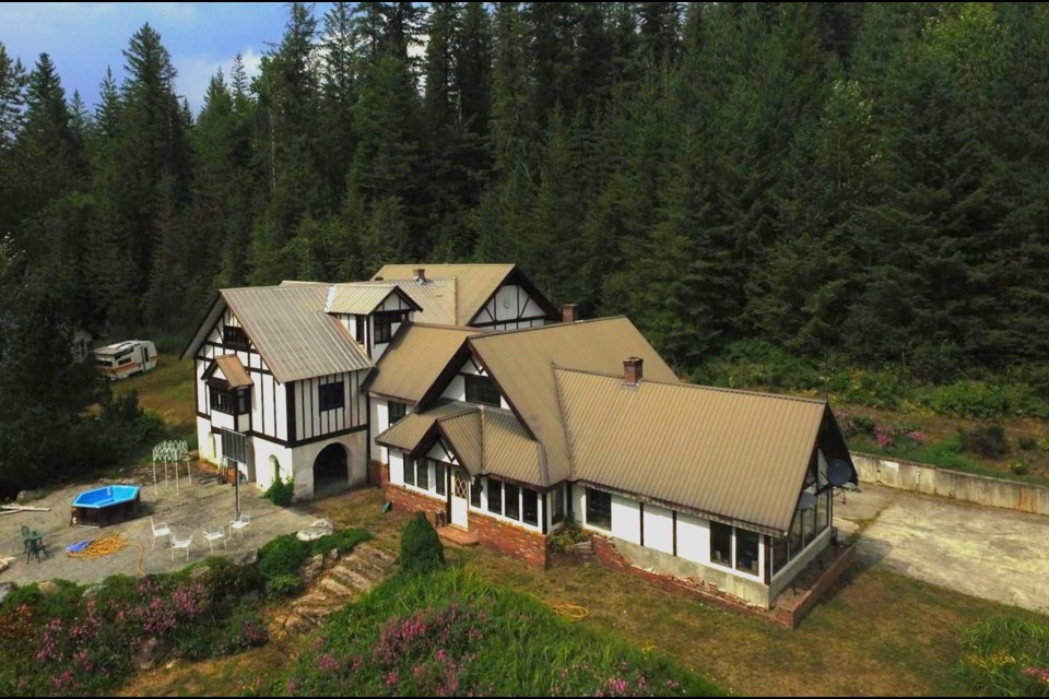 Collings Mansion in B.C.'s Shuswap region is on the market for $1.5 million.