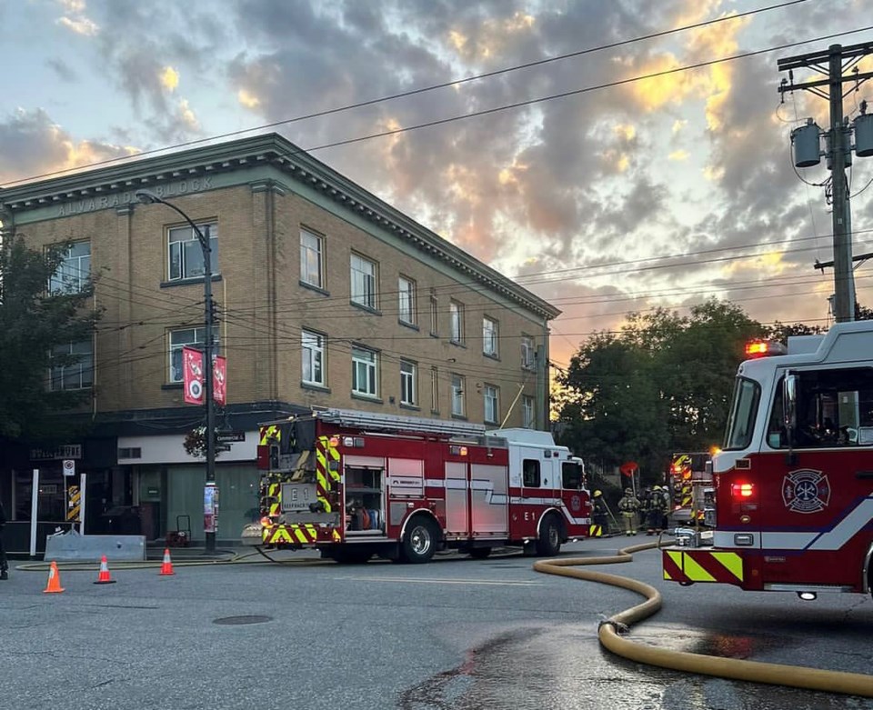 dolce-amore-commercial-drive-fire-vancouver