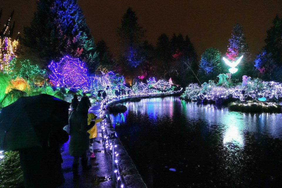 vancouver-christmas-lights-holiday-season