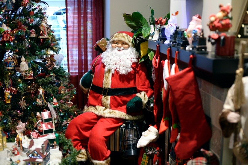 Filomena Sorace transforms her home into a winter wonderland each December so she can share some Christmas cheer. Photo by Jennifer Gauthier