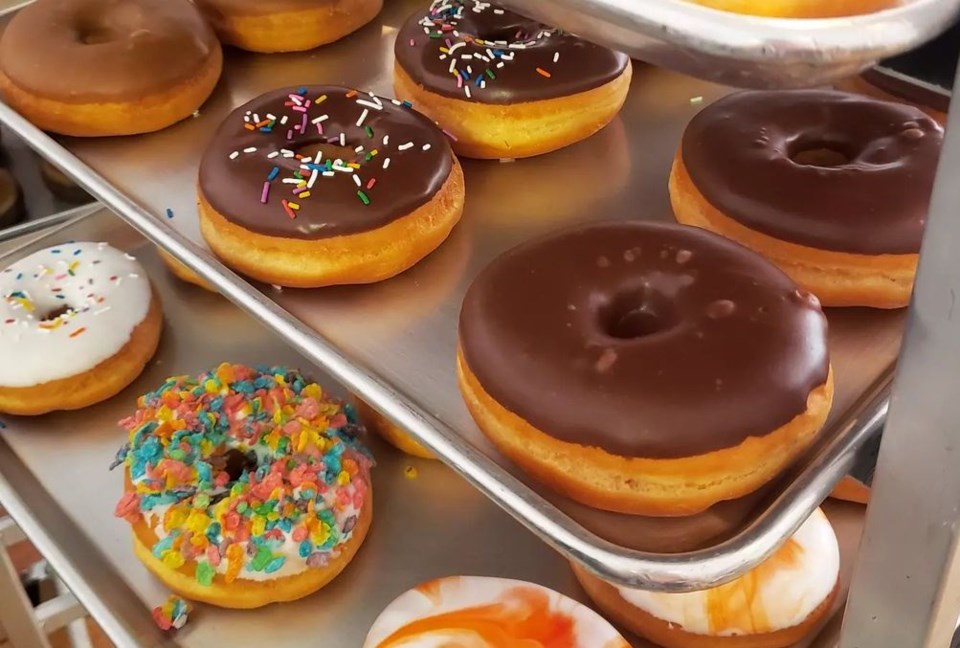 ooh-la-la-donuts-vancouver-closed