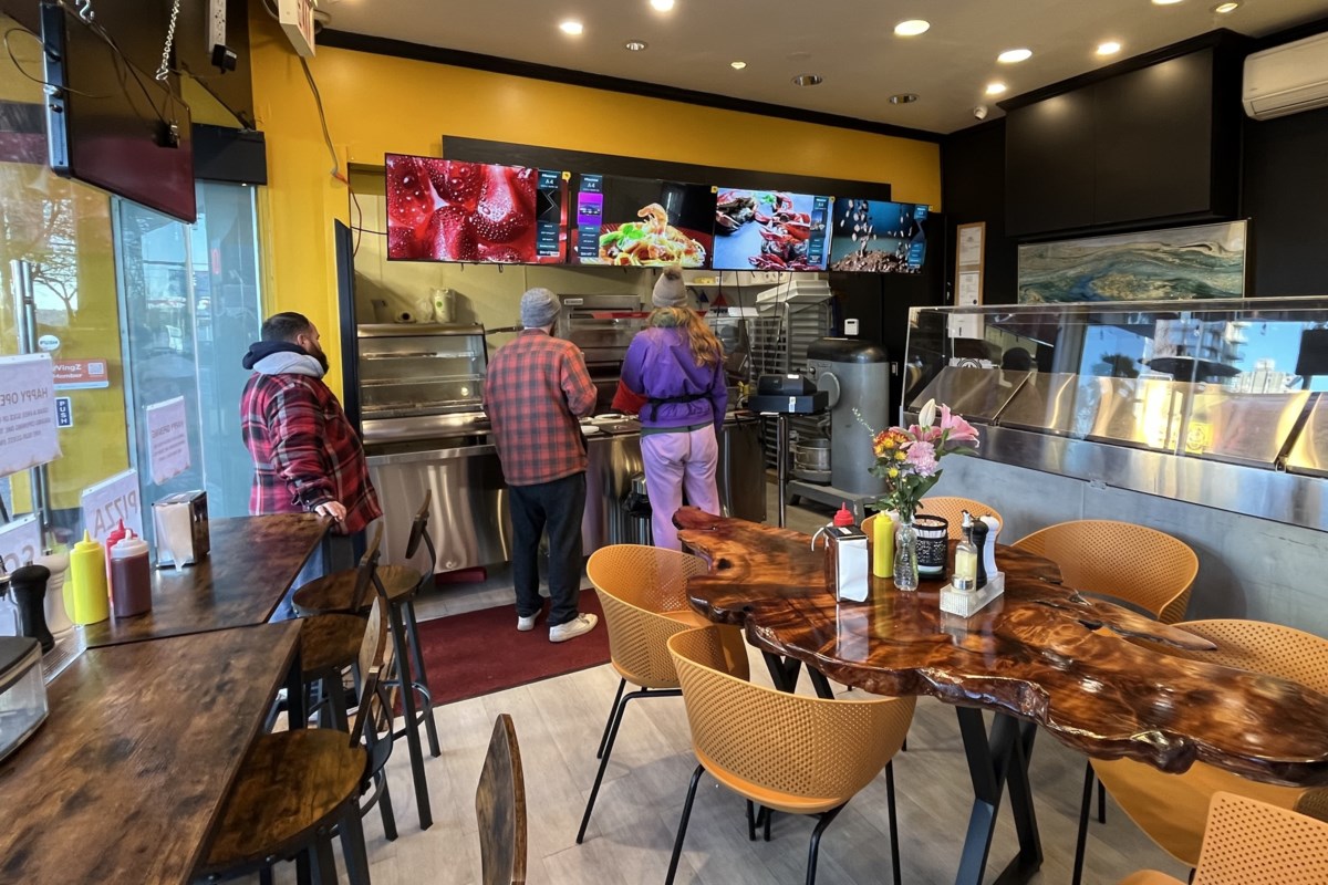 温哥华西区开设了一家新的汤和披萨店