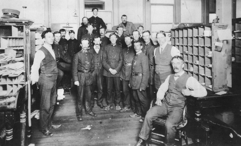 historic-postal-worker-photograph-vancouver