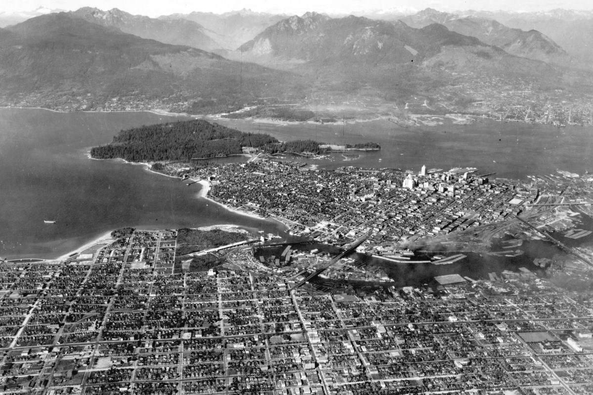 8 Photo Galleries Showing Historic Images Of Vancouver, Bc - Vancouver 