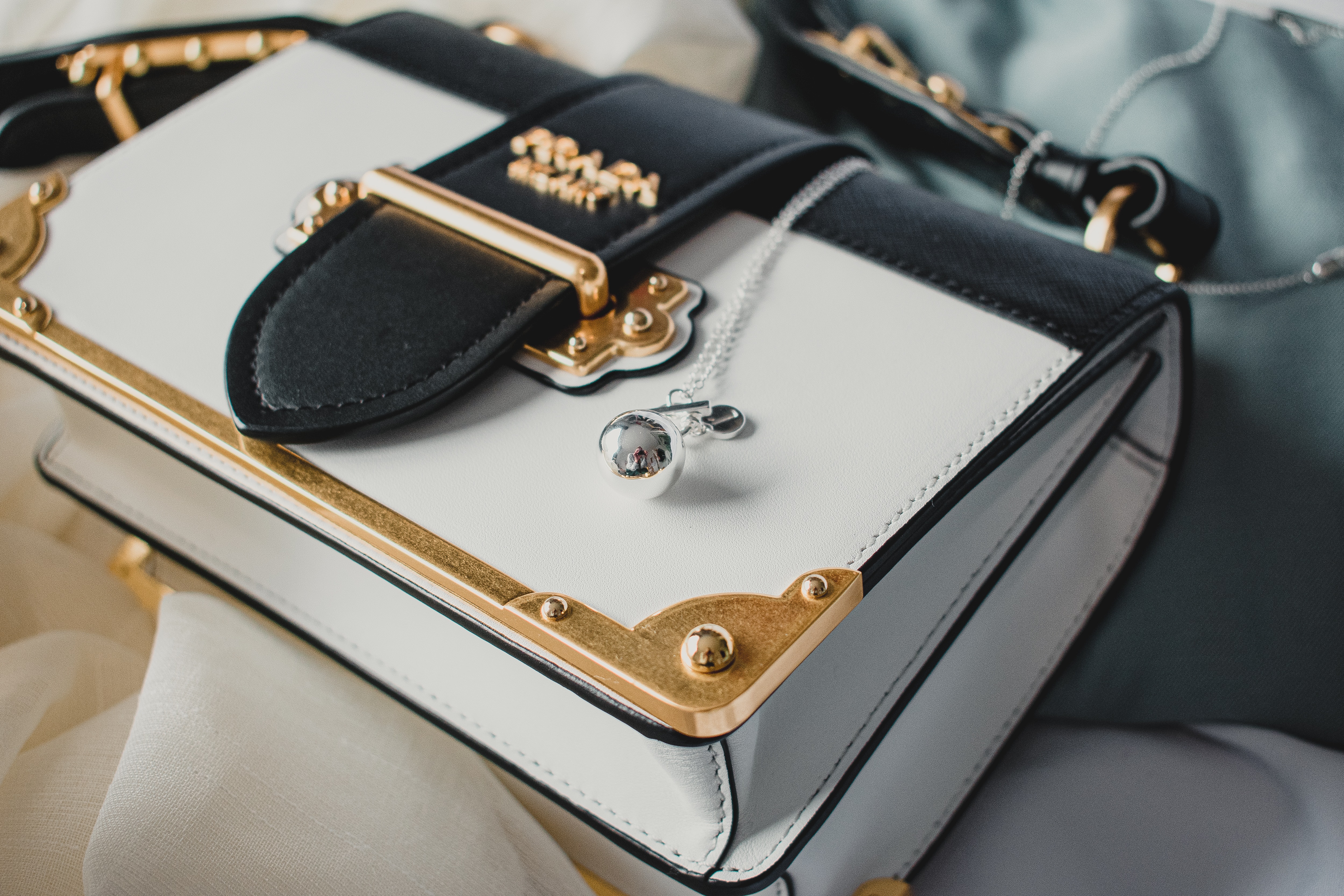 Luxury designer dupes you can find on : Prada, Dior, Cartier