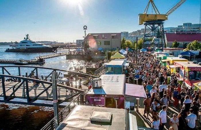 shipyards-night-market