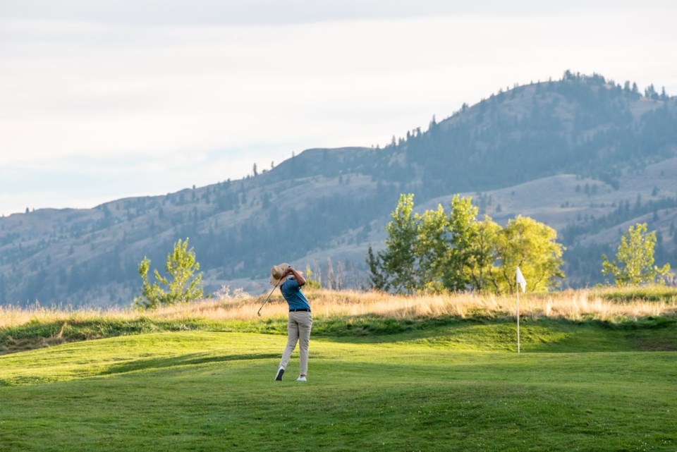 golf-kamloops-the-dunes-golf-swing-mputnam