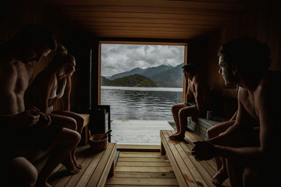 inside-remote-sauna-gallerybyshay