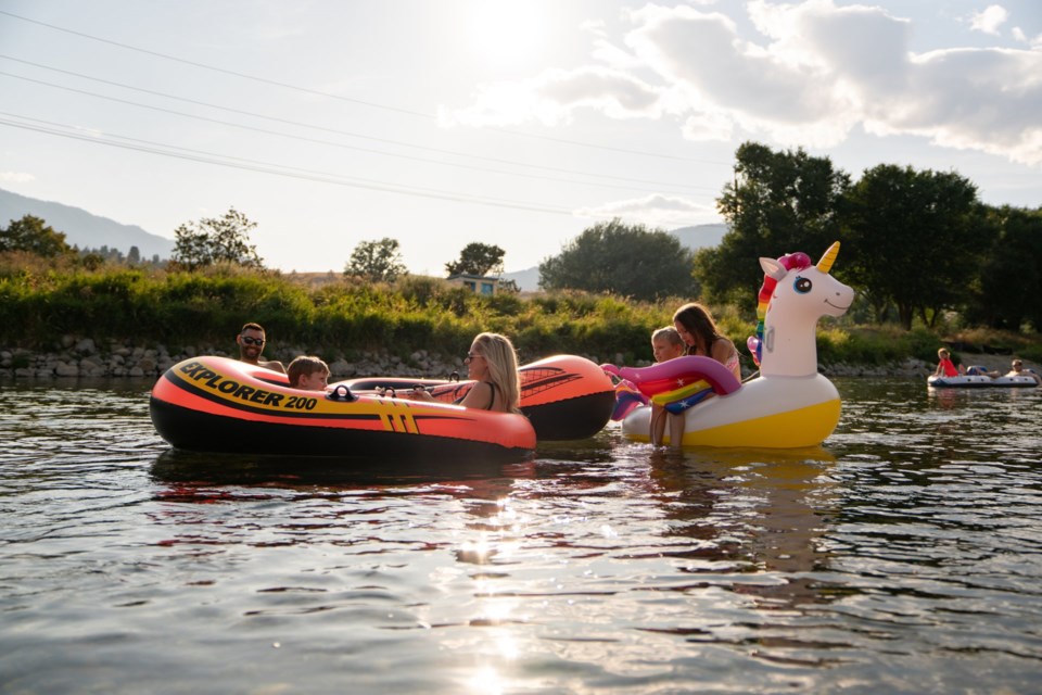 penticton-float-chris-stenberg