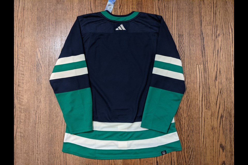 vancouver canucks vintage jersey