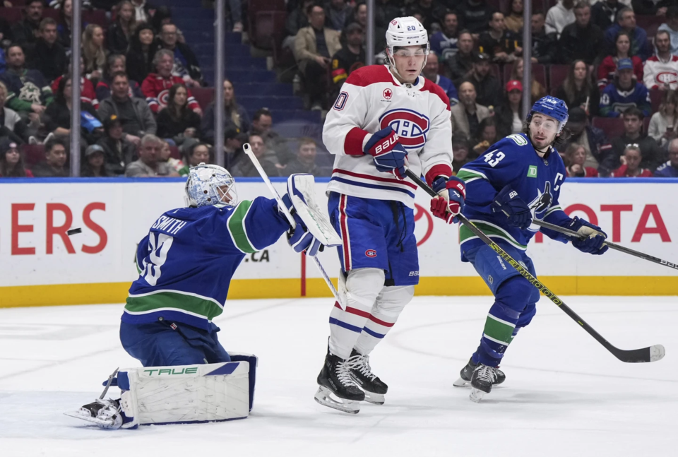 hughes-slafkovsky-canucks-canadiens-graham-hughes-cp