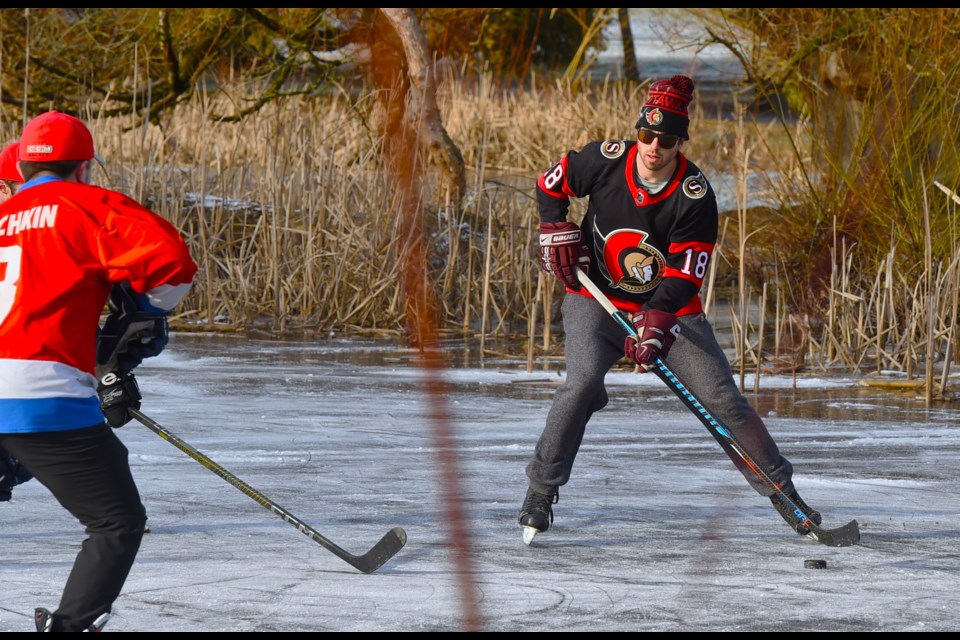 Pond best sale hockey jerseys