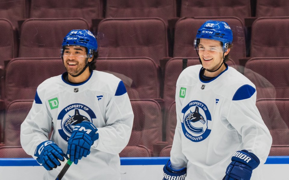 sherwood-blueger-canucks-practice