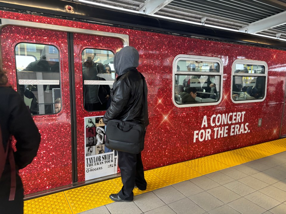 eras-tour-taylor-swift-canada-line-skytrain