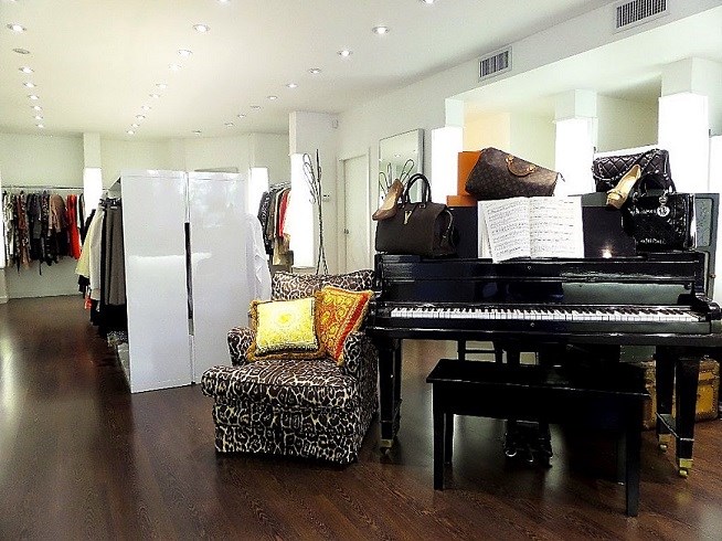New luxury consignment shop opens in Metro Vancouver (PHOTOS)