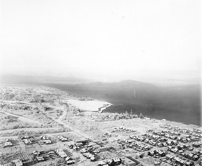  Aerial view looking west over Point Grey. 鶹ýӳArchives: Van Sc P69.