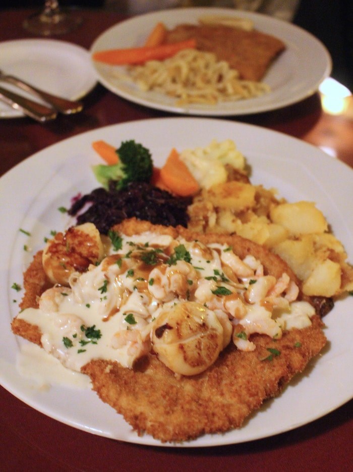  Schnitzel is the specialty at Black Forest (Photo: V.I.A.)