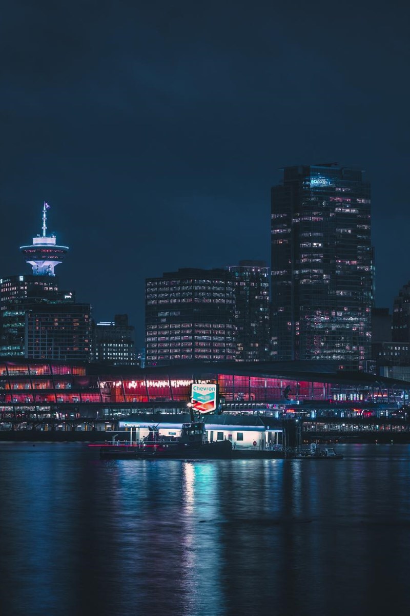 PHOTO: Floating gas station - Vancouver Is Awesome