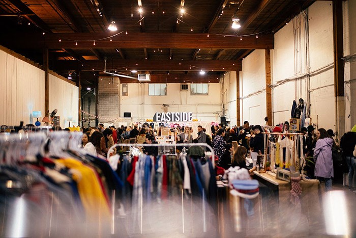 You can shop vintage and handmade goods at this MASSIVE holiday market ...