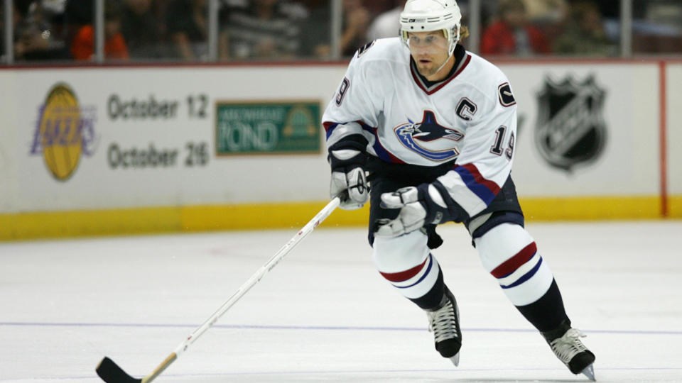 Markus Naslund once tried to recruit Peter Forsberg to the Canucks